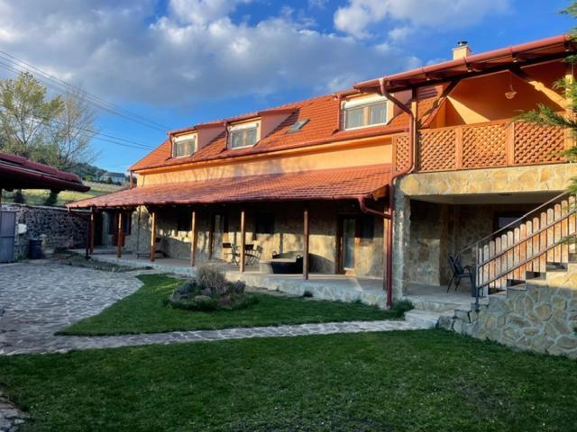 Szoegedi Villa Badacsonytomaj Exterior foto